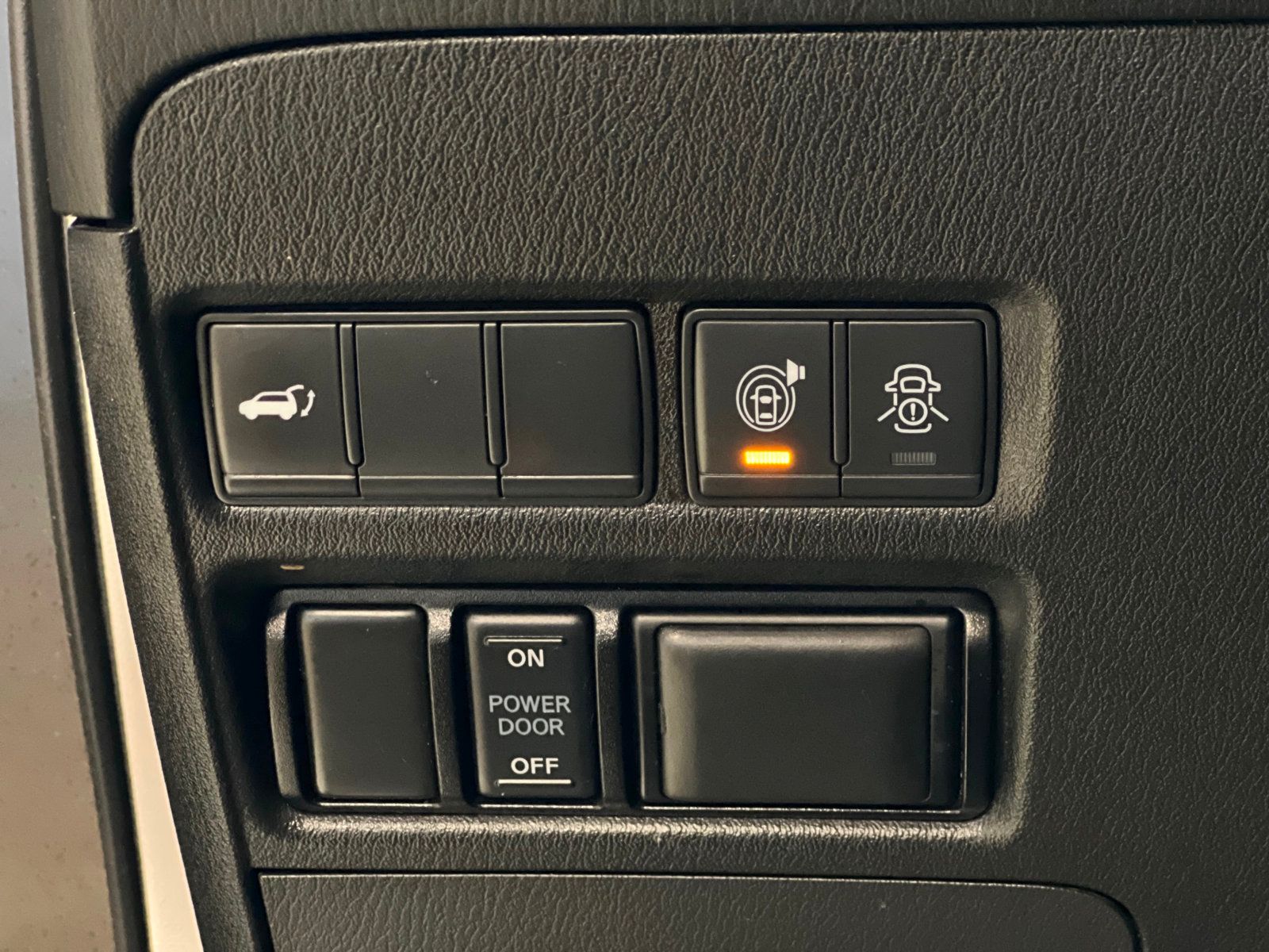 2020 Nissan Armada SL photo 18