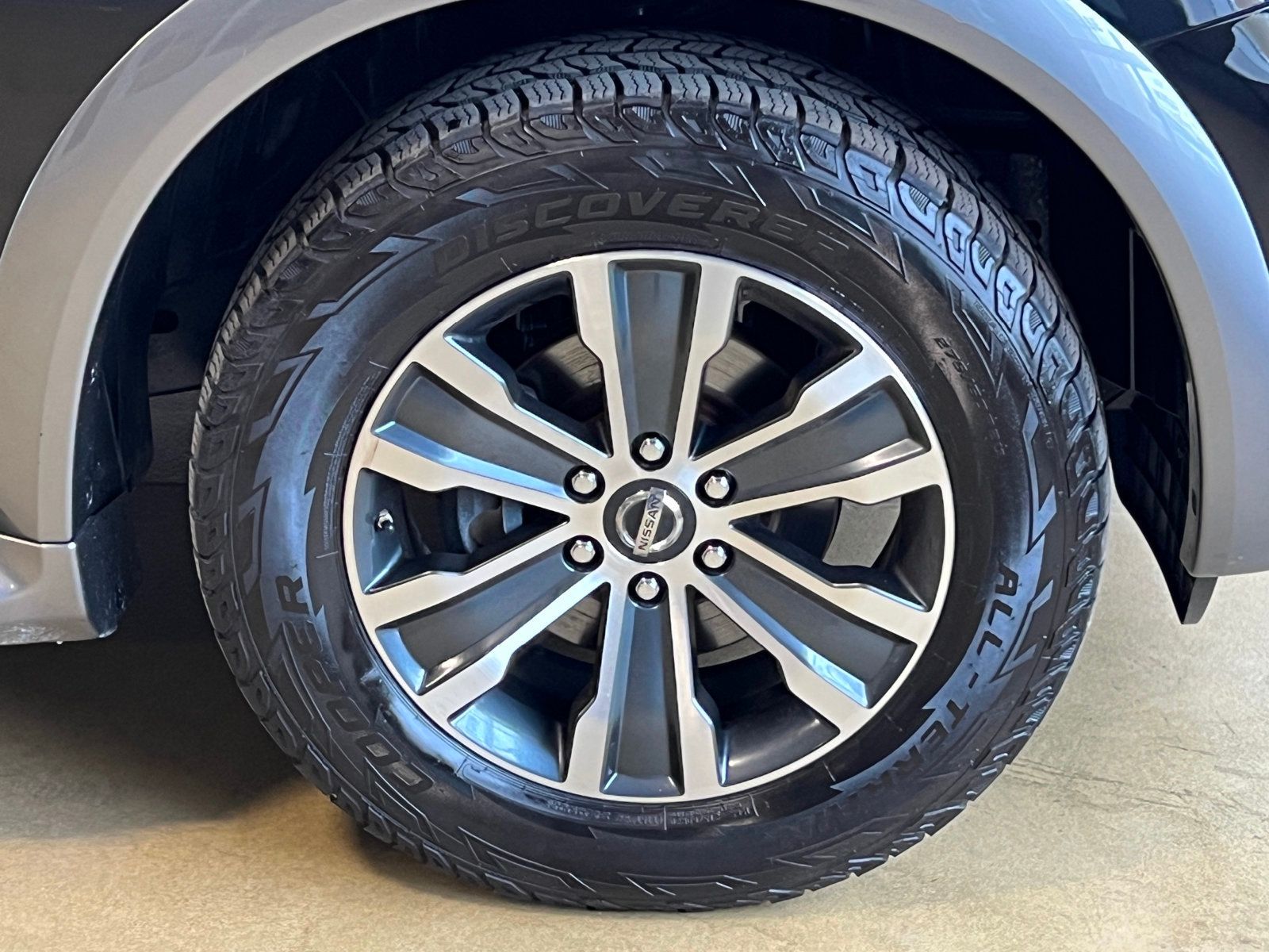 2020 Nissan Armada SL photo 34