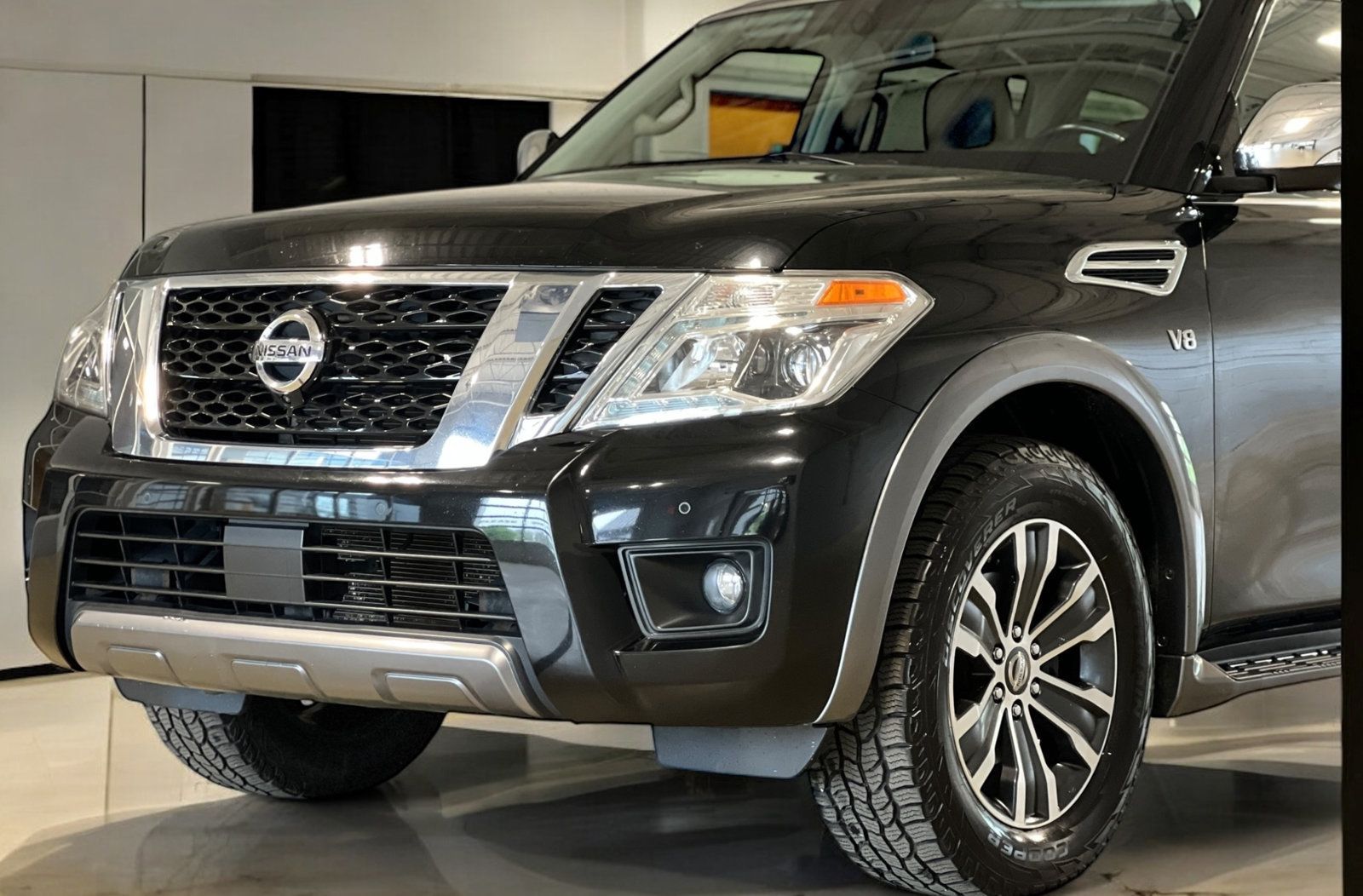 2020 Nissan Armada SL photo 36