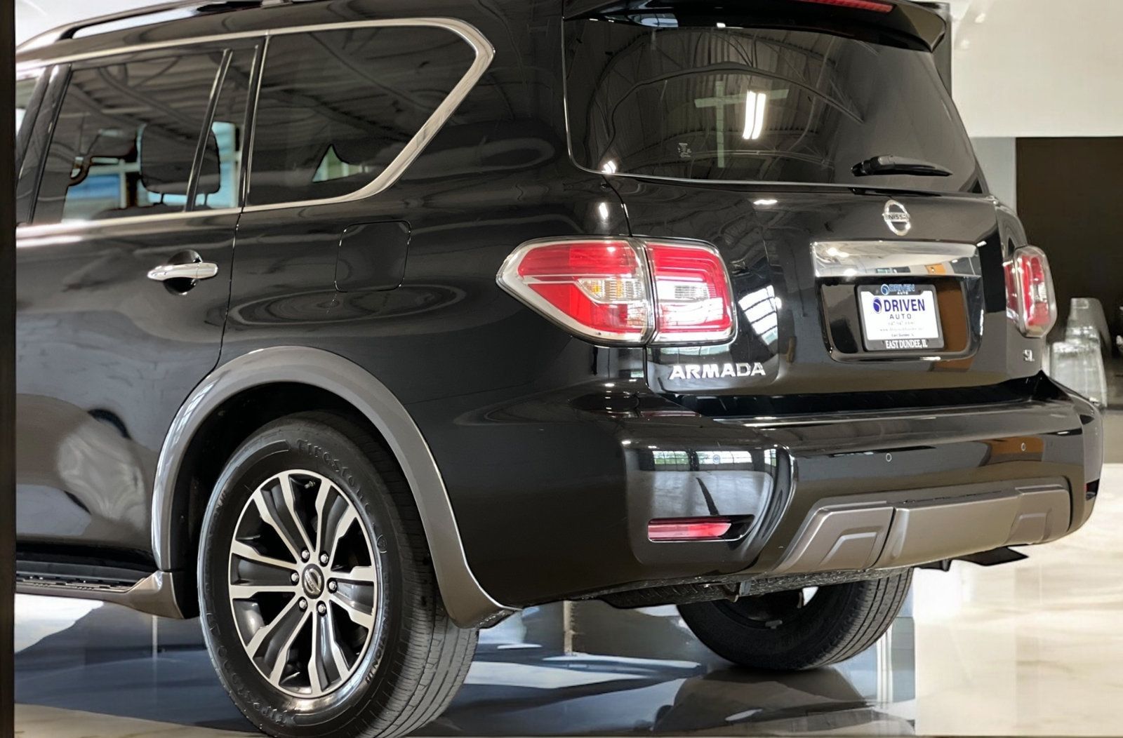 2020 Nissan Armada SL photo 39