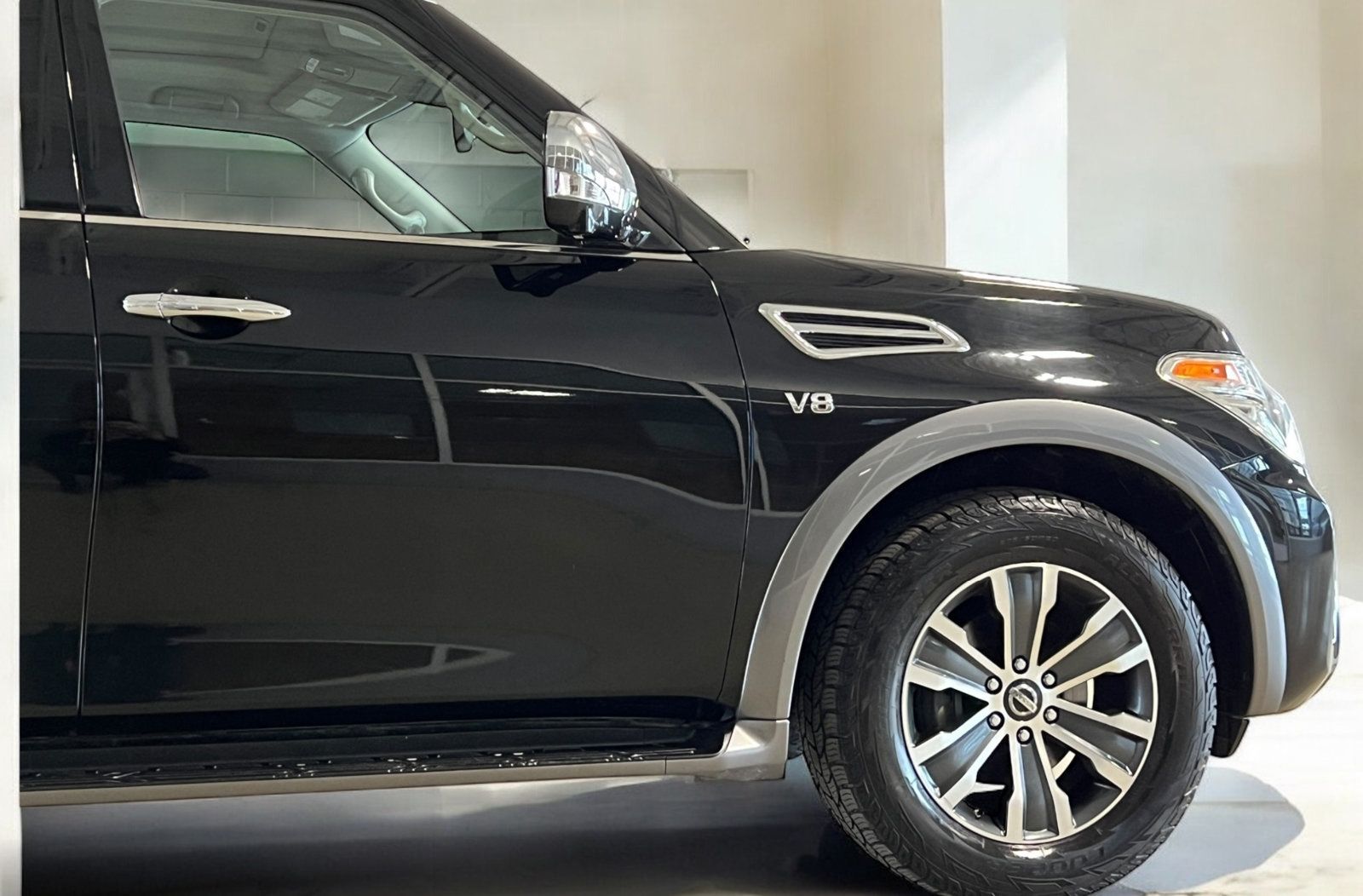 2020 Nissan Armada SL photo 42