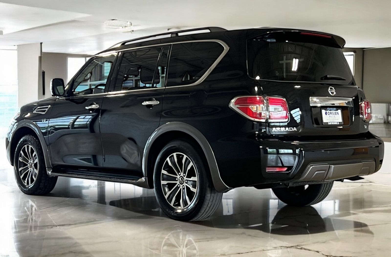 2020 Nissan Armada SL photo 5
