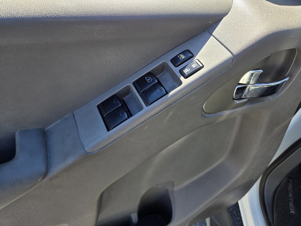 2020 Nissan Frontier Crew Cab 4x2 SV Automatic - 22933782 - 13