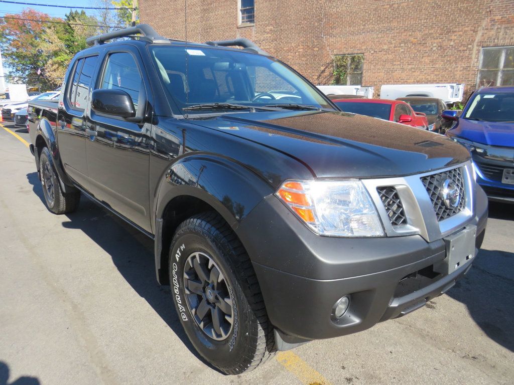2020 Nissan Frontier Crew Cab PRO-4X photo 3