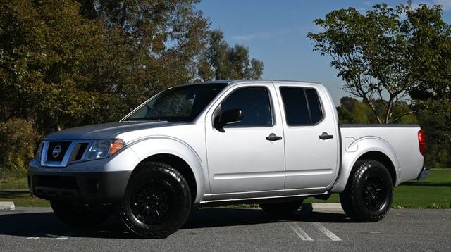 2020 Nissan Frontier Crew Cab SV 17" KMC Wheels SV Utility Package - 22955293 - 0