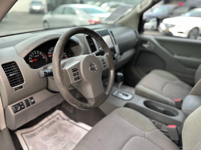 2020 Nissan Frontier SV 4x2 4dr Crew Cab 6.1 ft. LB - 22941965 - 10