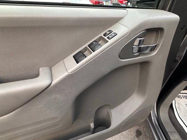 2020 Nissan Frontier SV 4x2 4dr Crew Cab 6.1 ft. LB - 22941965 - 12