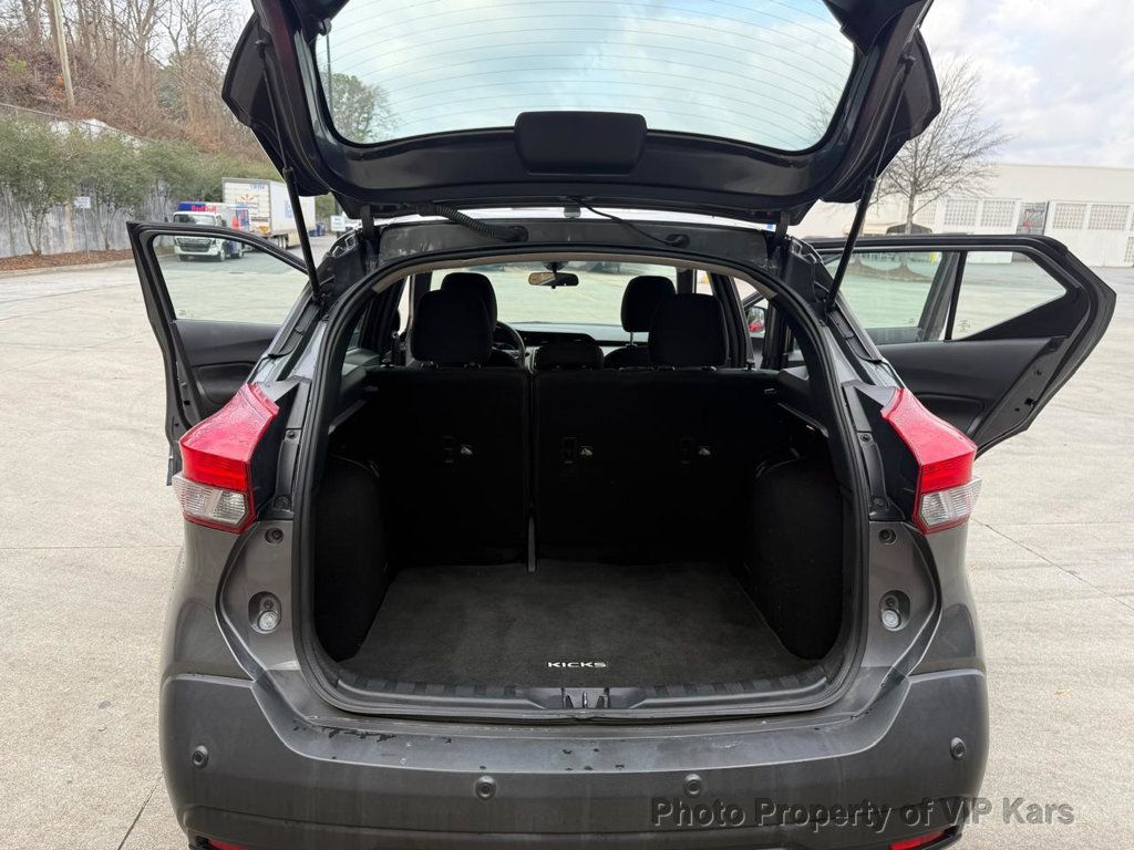 2020 Nissan Kicks S FWD - 22967064 - 17