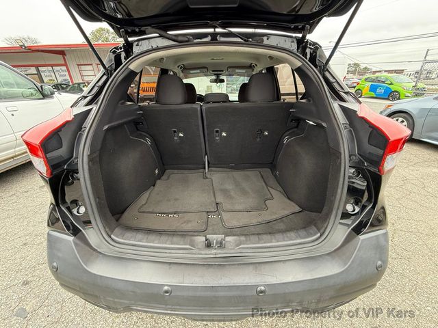2020 Nissan Kicks S FWD - 22992302 - 17