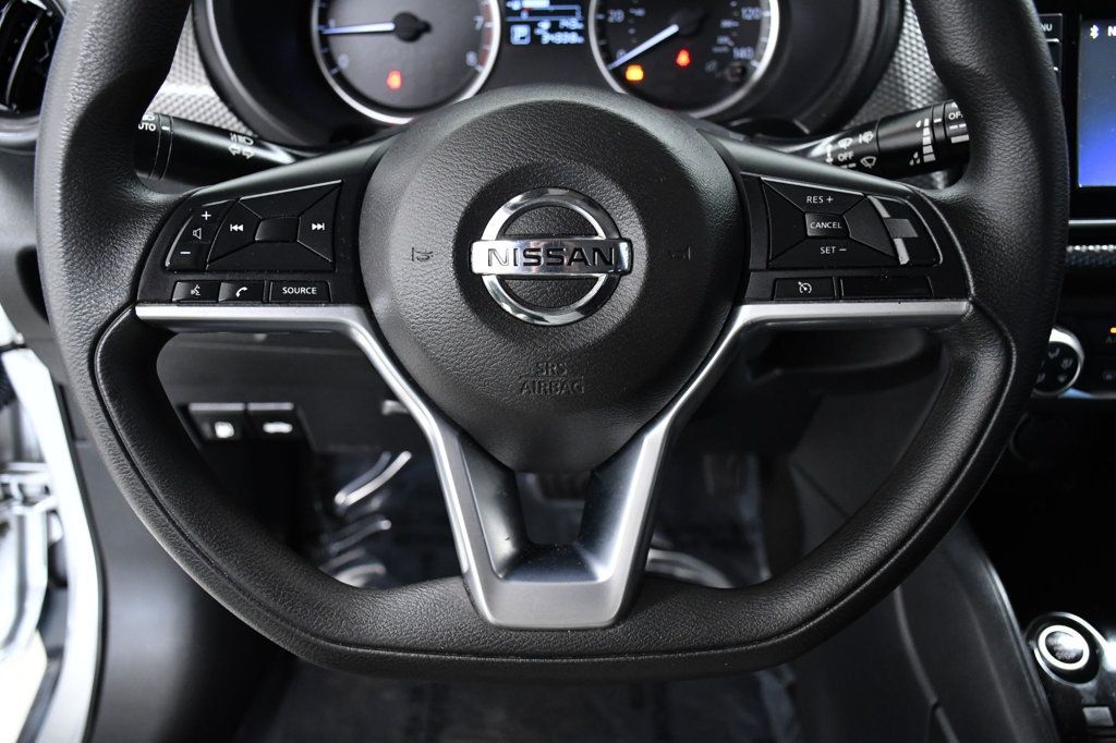 2020 Nissan Kicks S FWD - 22958154 - 19