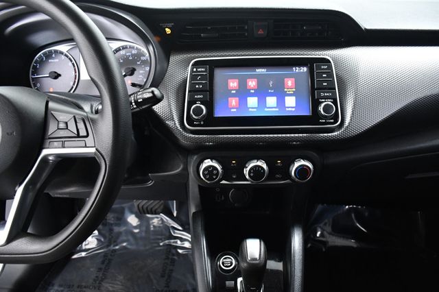 2020 Nissan Kicks S FWD - 22958154 - 23