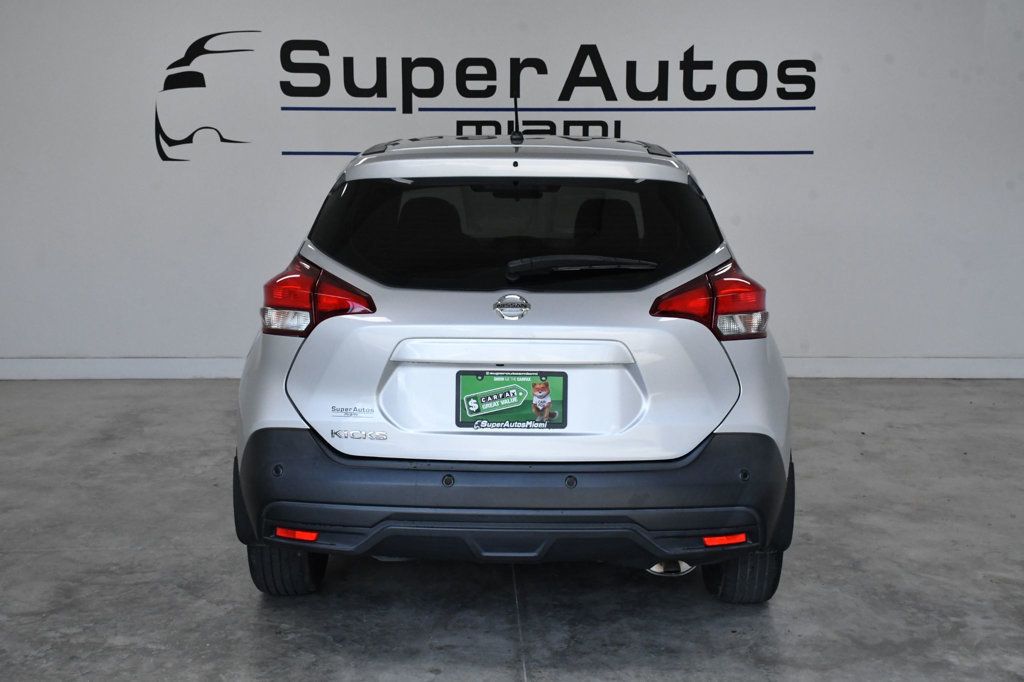 2020 Nissan Kicks S FWD - 22958154 - 4
