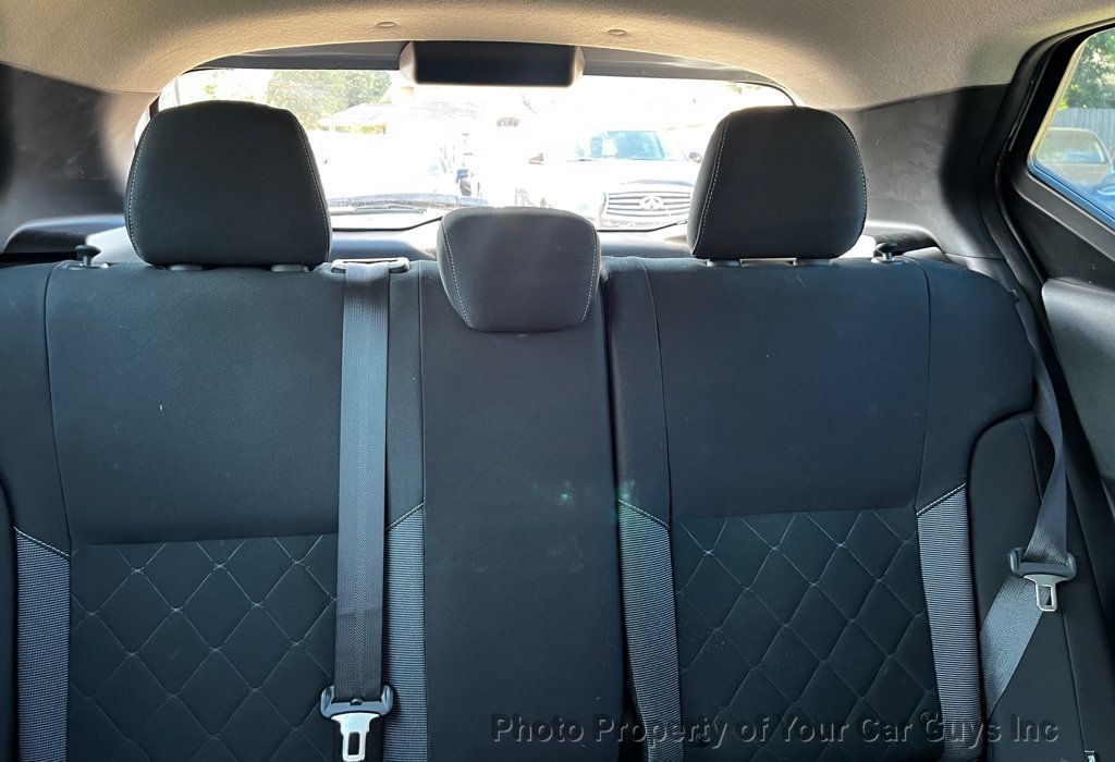 2020 Nissan Kicks S FWD - 23085637 - 15