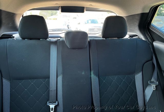 2020 Nissan Kicks S FWD - 23085637 - 15
