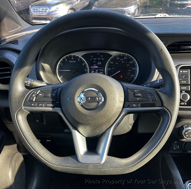2020 Nissan Kicks S FWD - 23085637 - 17