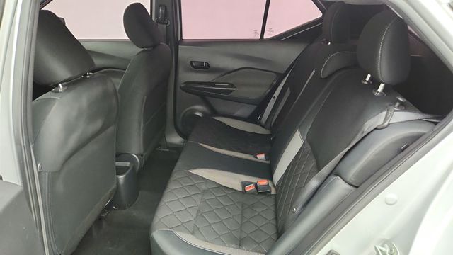2020 Nissan Kicks S FWD - 22943173 - 18