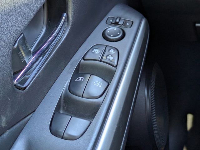 2020 Nissan Kicks SR FWD - 22974344 - 24