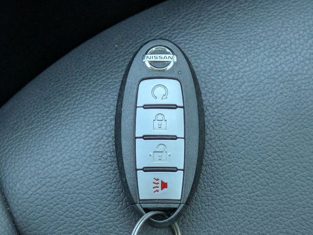 2020 Nissan Kicks SR FWD - 22974344 - 29