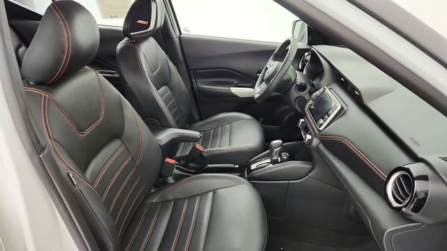 2020 Nissan Kicks SR with Premium Package - 22948050 - 24