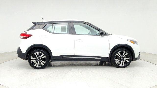 2020 Nissan Kicks SR with Premium Package - 22948050 - 3