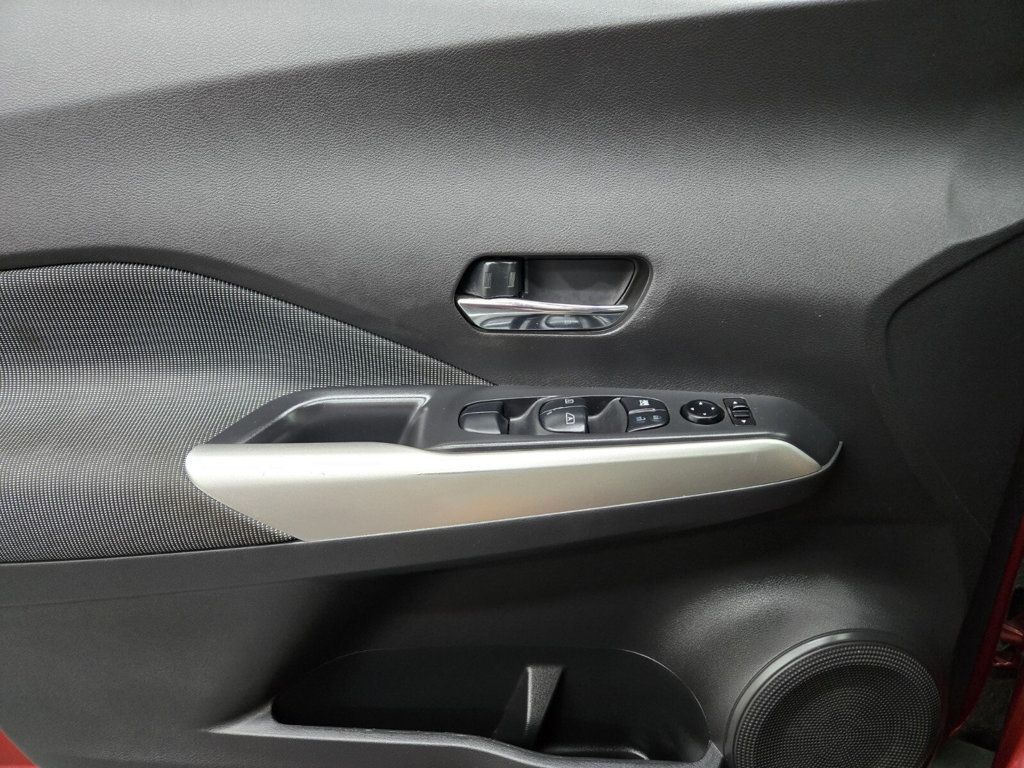 2020 Nissan Kicks SV FWD - 22815848 - 13