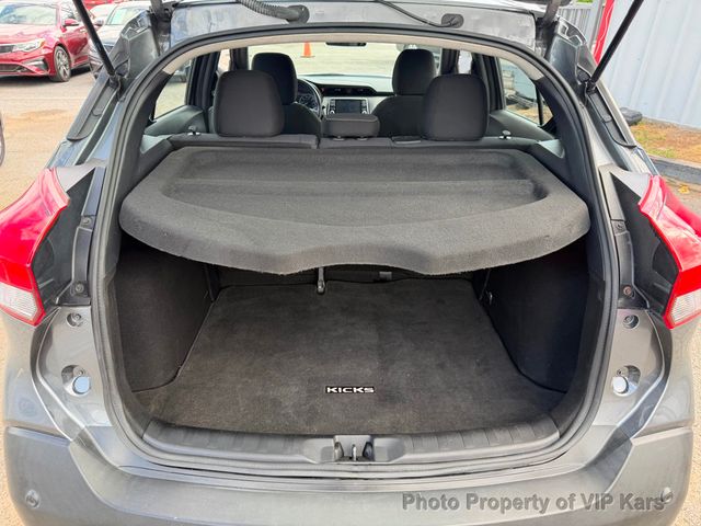 2020 Nissan Kicks SV FWD - 23018422 - 19
