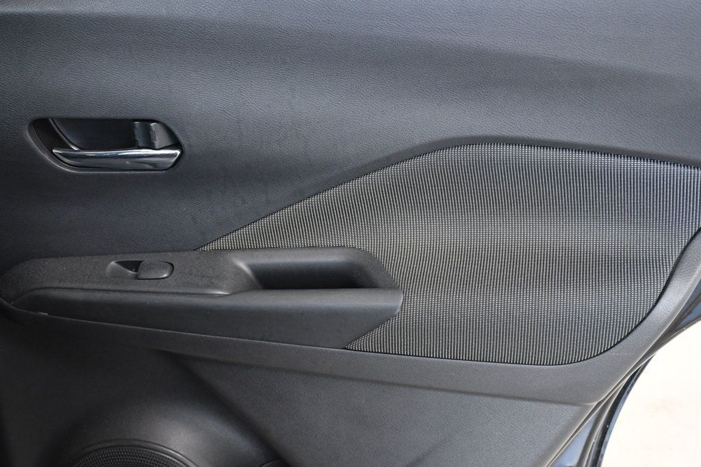 2020 Nissan Kicks SV FWD - 22827280 - 14