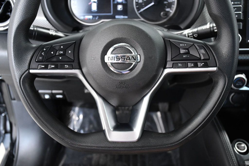 2020 Nissan Kicks SV FWD - 22827280 - 19