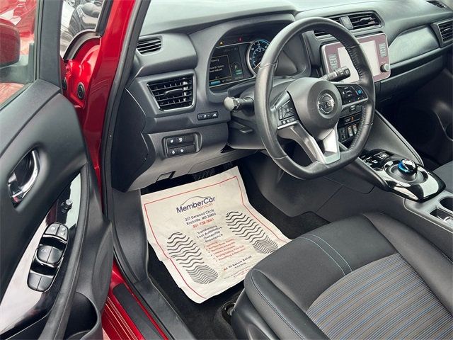 2020 Nissan Leaf SV Hatchback - 22978672 - 9