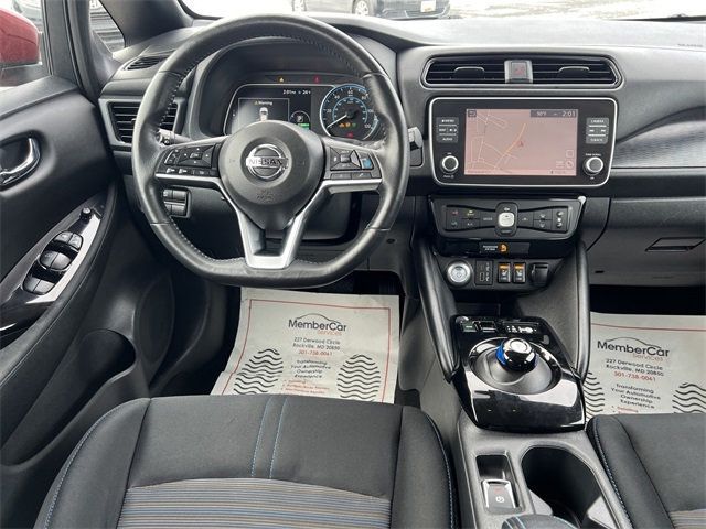 2020 Nissan Leaf SV Hatchback - 22978672 - 13