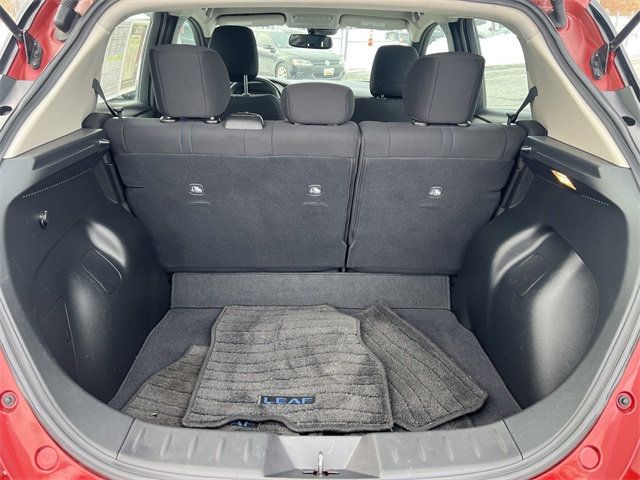 2020 Nissan Leaf SV Hatchback - 22978672 - 14