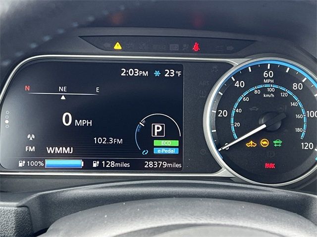 2020 Nissan Leaf SV Hatchback - 22978672 - 23