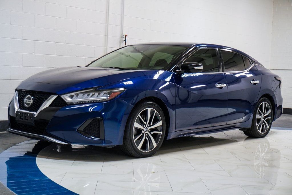 2020 Nissan Maxima SV photo 3