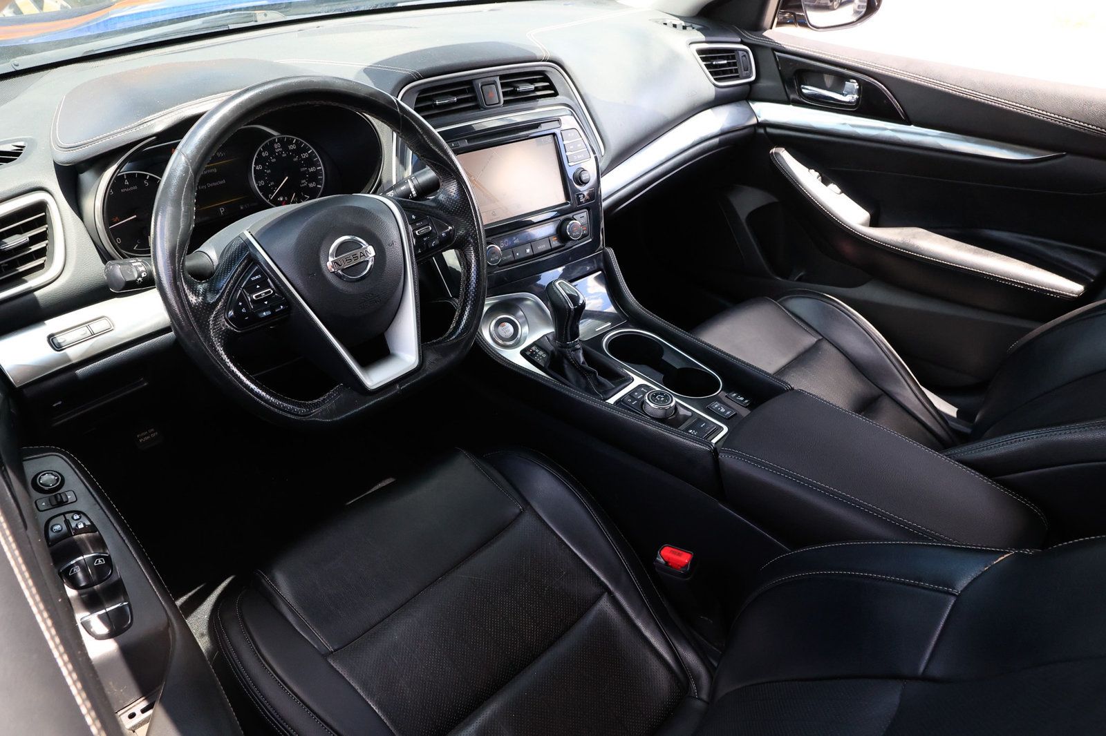 2020 Nissan Maxima SV photo 3