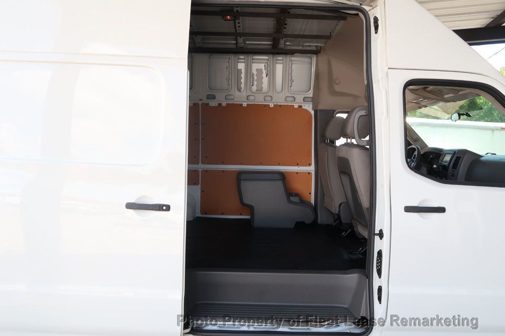 2020 Nissan NV Cargo NV2500HD SV High Roof Cargo Van - 23044953 - 17