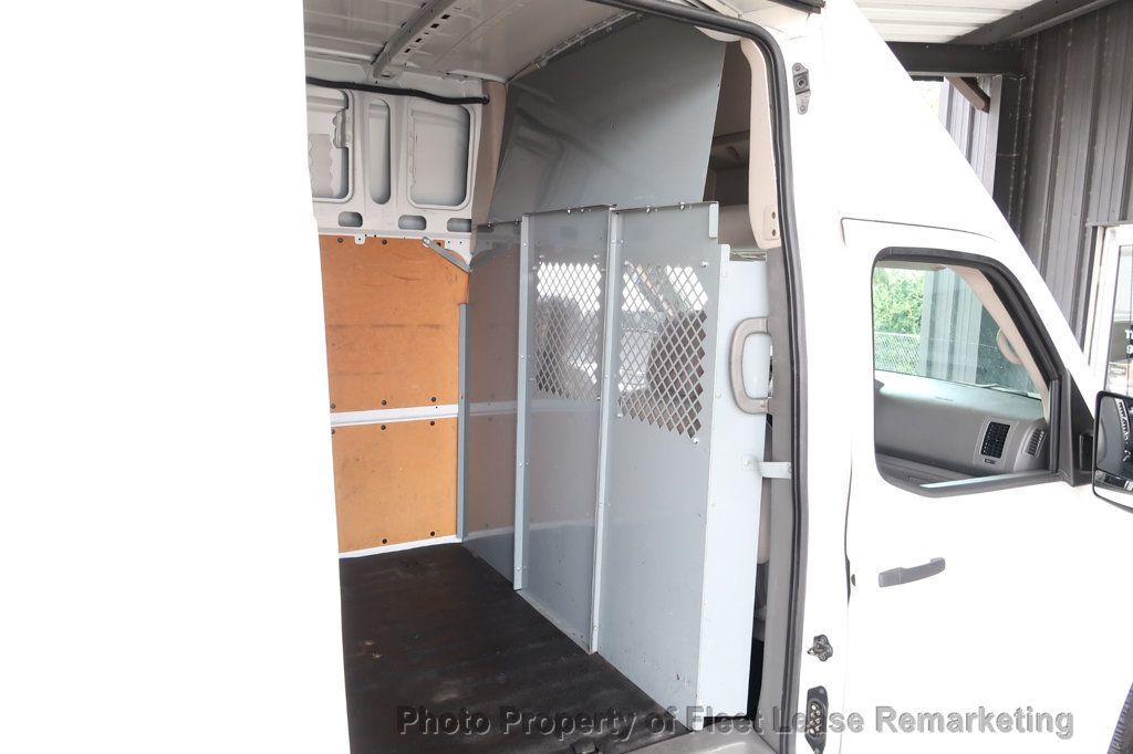 2020 Nissan NV Cargo NV2500 High Roof Cargo - 23073136 - 19