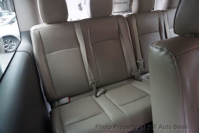2020 Nissan NV Passenger NV3500 HD SL V8 - 23087427 - 22