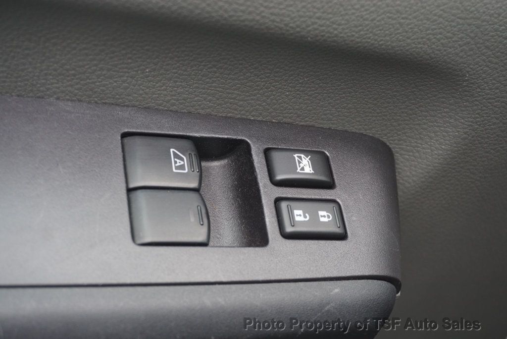 2020 Nissan NV Passenger NV3500 HD SL V8 - 23087427 - 38