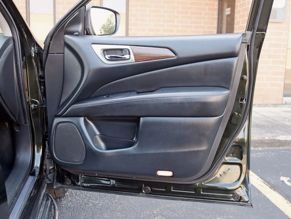 2020 Nissan Pathfinder 4x4 Platinum - 22932318 - 32