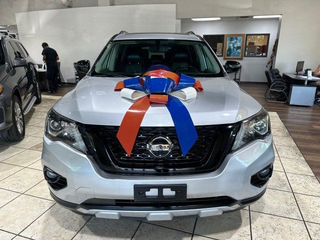 2020 Nissan Pathfinder 4x4 SL photo 2