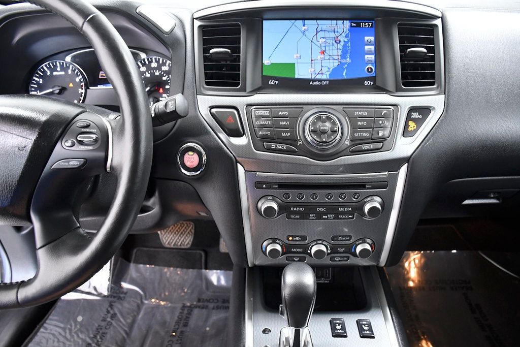 2020 Nissan Pathfinder 4x4 SL - 22883588 - 25