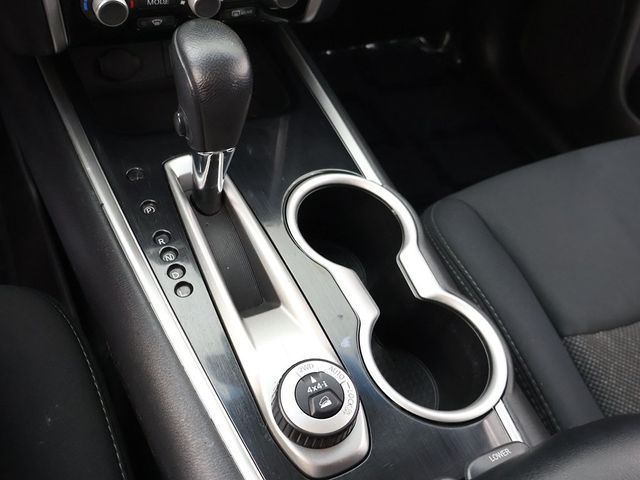 2020 Nissan Pathfinder 4x4 SV - 22957725 - 49