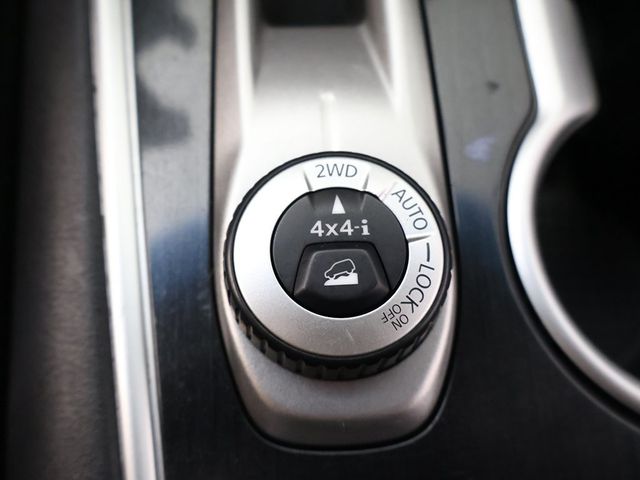 2020 Nissan Pathfinder 4x4 SV - 22957725 - 50