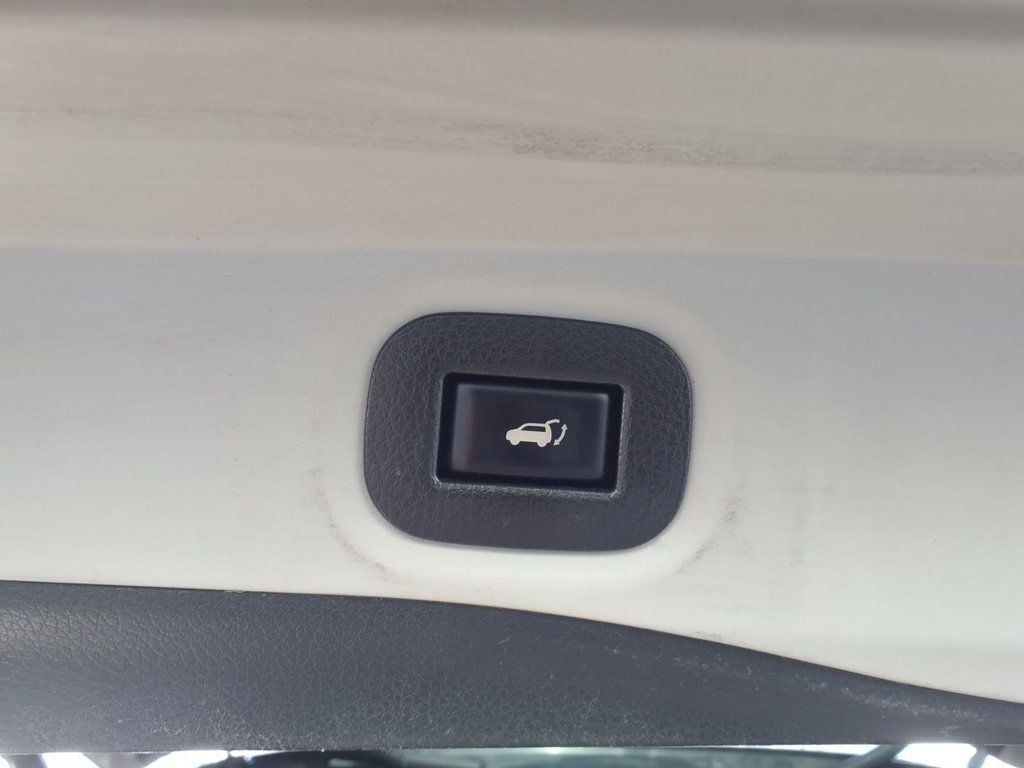 2020 Nissan Rogue AWD SV - 23000314 - 16