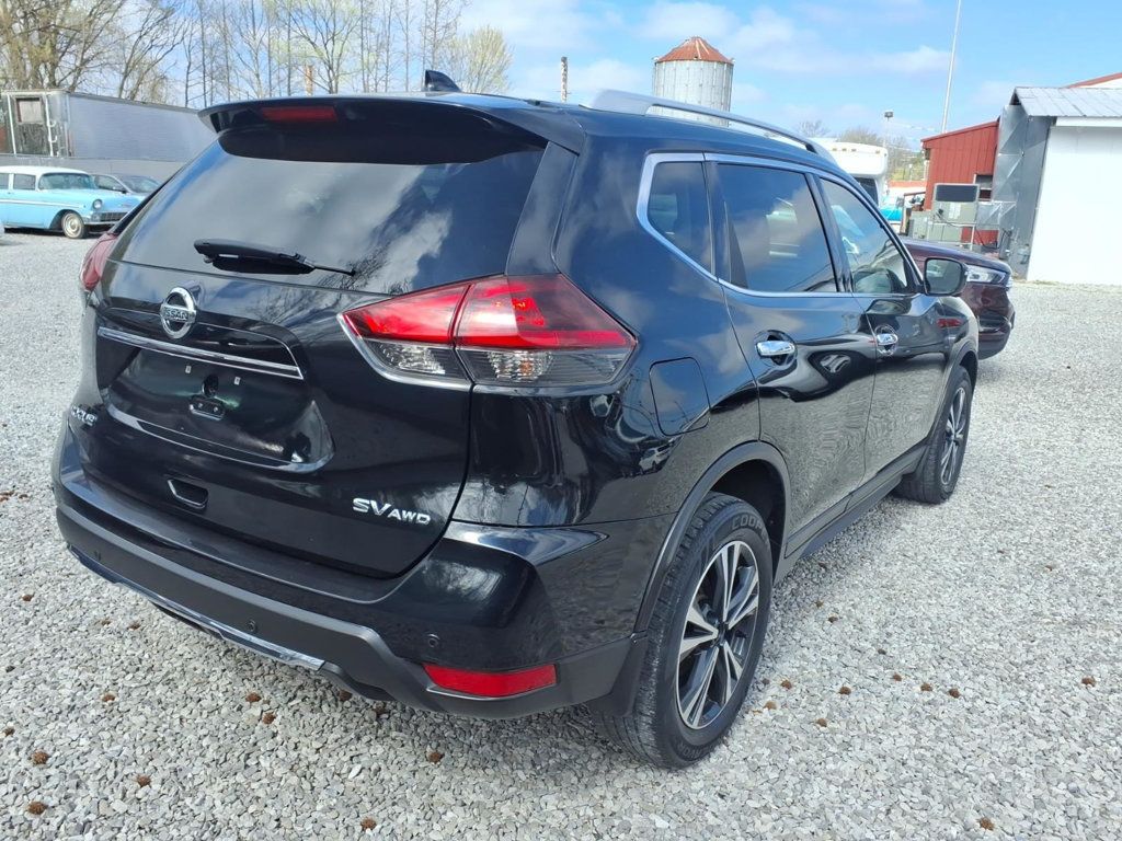 2020 Nissan Rogue AWD SV - 23000314 - 1