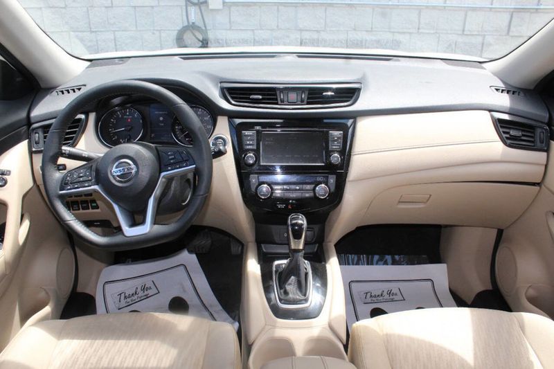 2020 Nissan Rogue AWD SV - 22884228 - 12