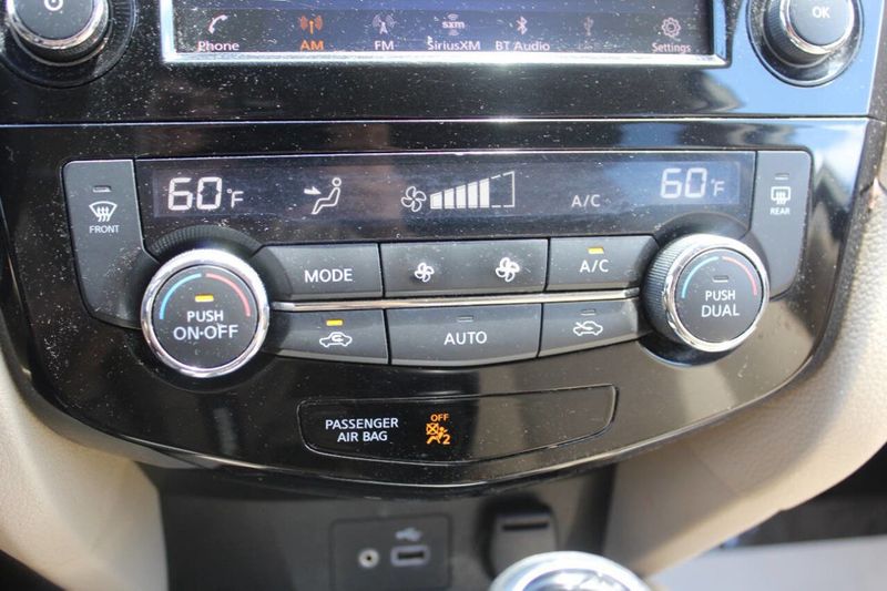 2020 Nissan Rogue AWD SV - 22884228 - 18