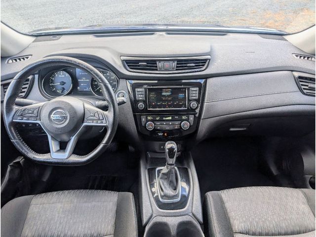 2020 Nissan Rogue AWD SV - 22947815 - 24