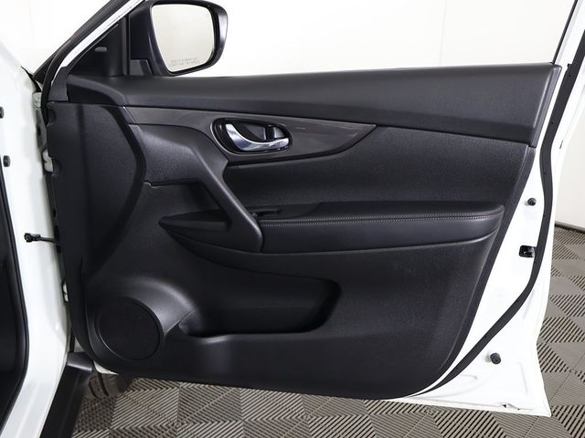 2020 Nissan Rogue AWD SV - 22956660 - 20