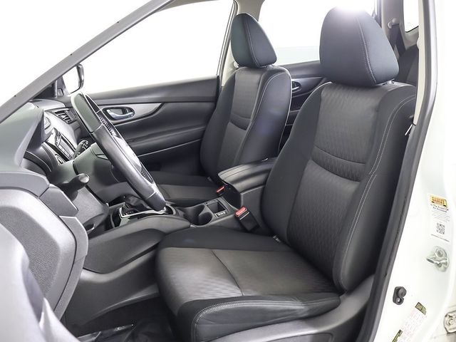 2020 Nissan Rogue AWD SV - 22956660 - 25